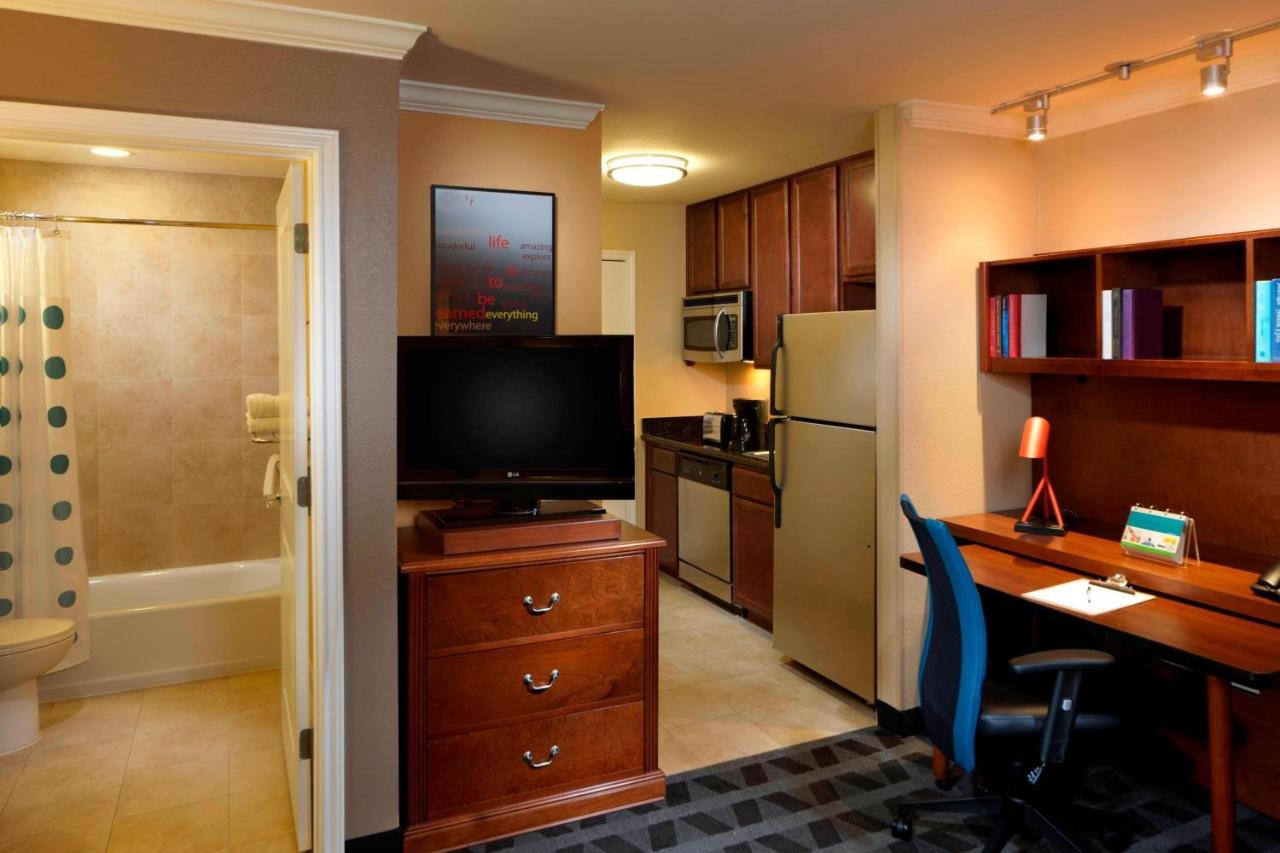Towneplace Suites Houston North/Shenandoah Εξωτερικό φωτογραφία