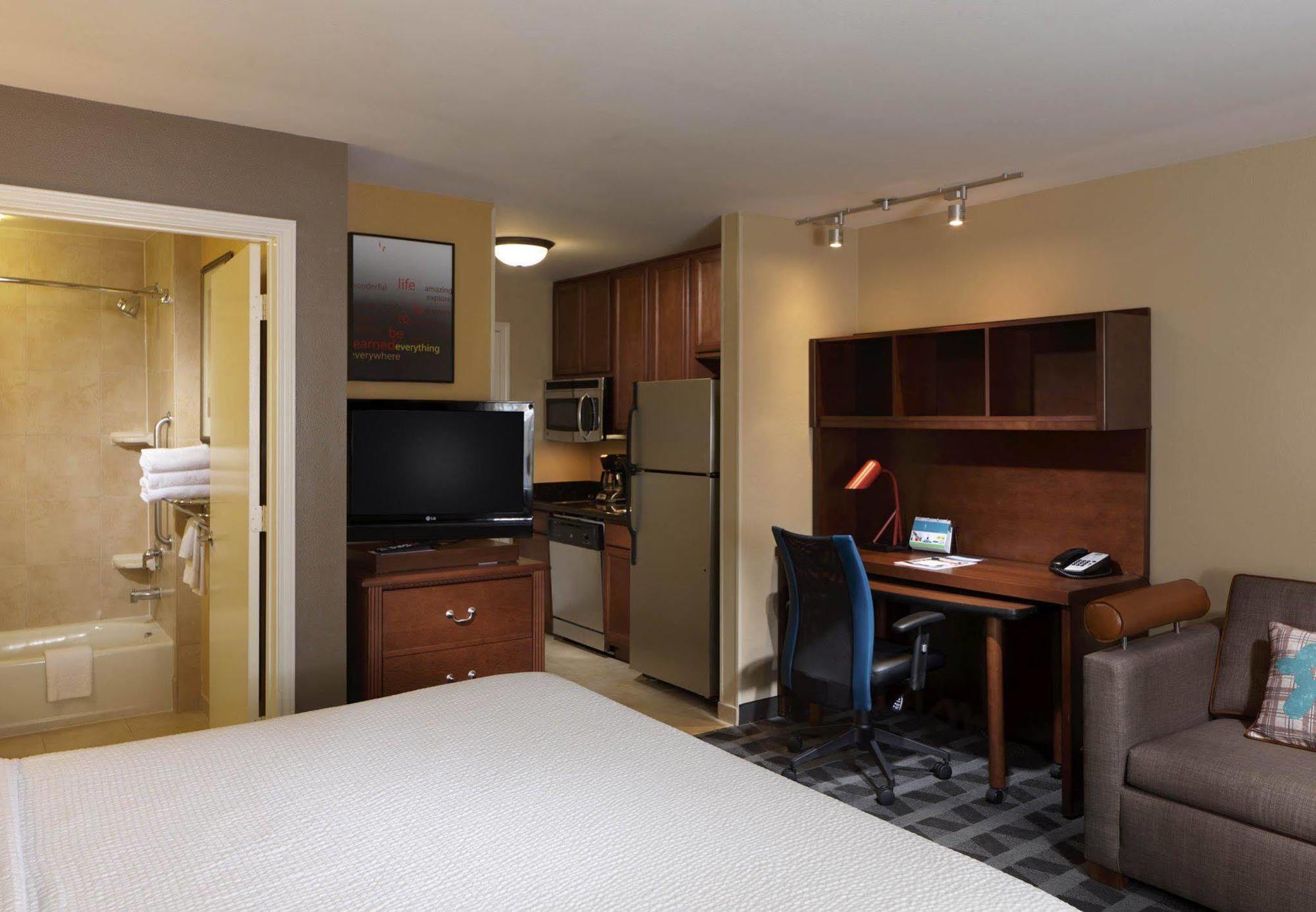 Towneplace Suites Houston North/Shenandoah Εξωτερικό φωτογραφία