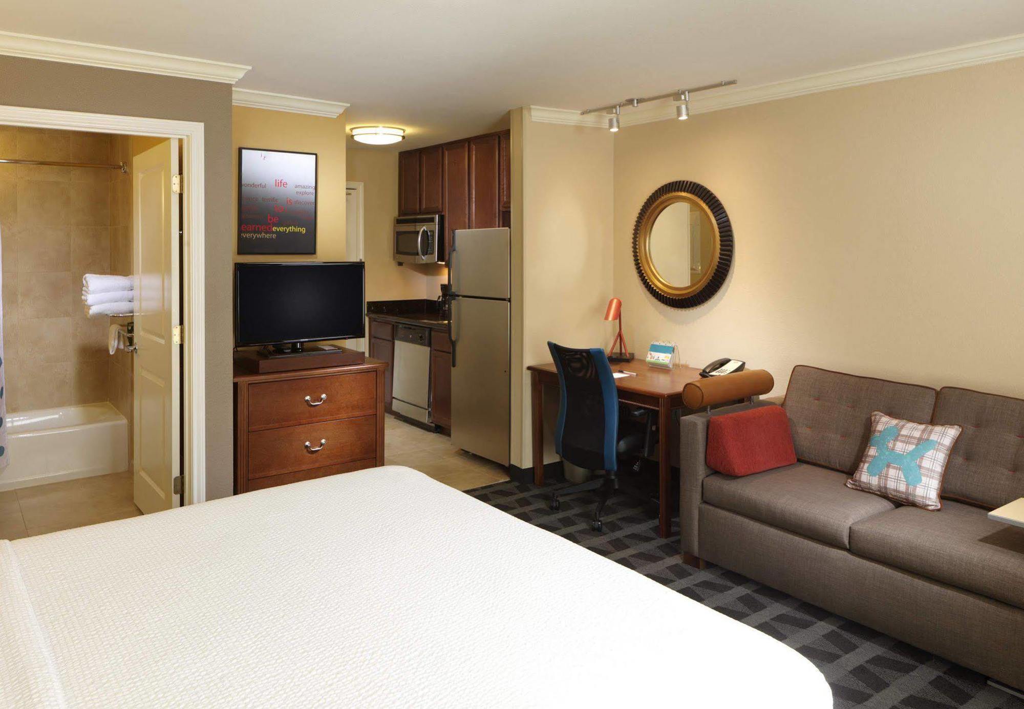 Towneplace Suites Houston North/Shenandoah Εξωτερικό φωτογραφία