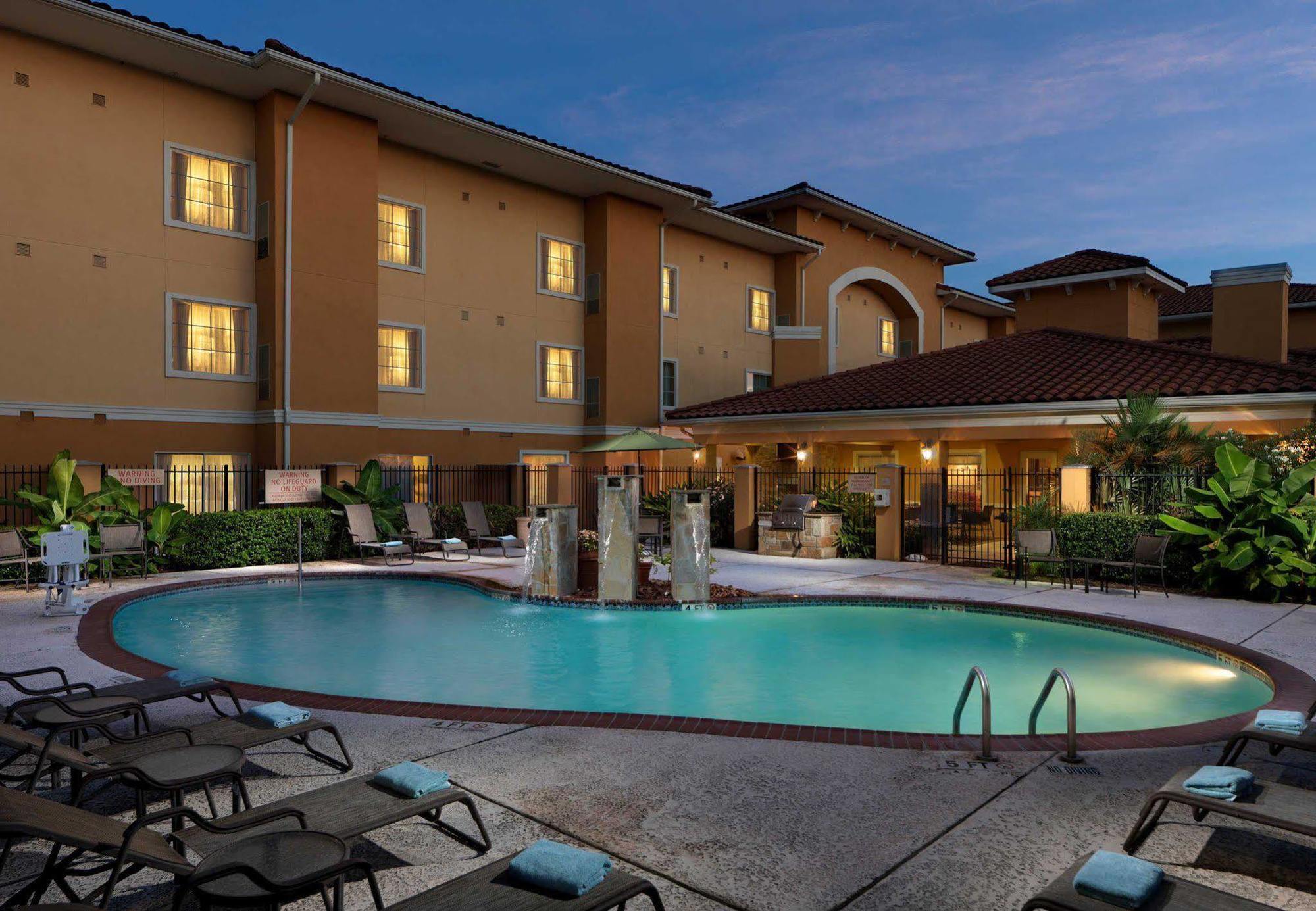 Towneplace Suites Houston North/Shenandoah Εξωτερικό φωτογραφία